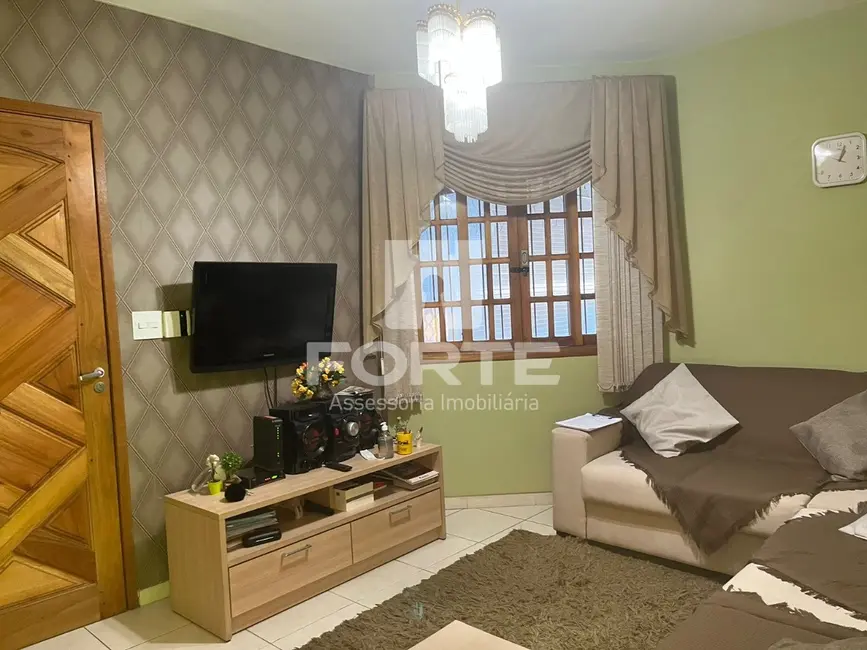 Foto 3 de Casa com 3 quartos à venda, 186m2 em Vila Suissa, Mogi Das Cruzes - SP