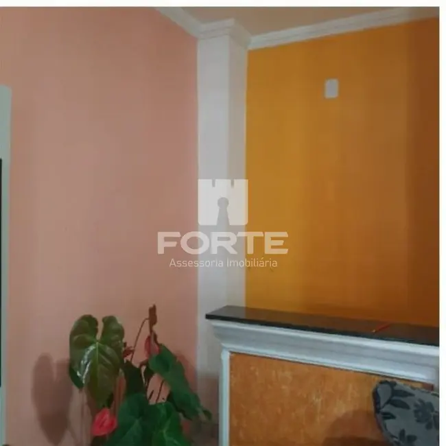 Casa com 4 quartos à venda, 200m2 em Conjunto Residencial Nova Bertioga, Mogi Das Cruzes - SP - imagem 4 Foto 4 de Casa com 4 quartos à venda, 200m2 em Conjunto Residencial Nova Bertioga, Mogi Das Cruzes - SP