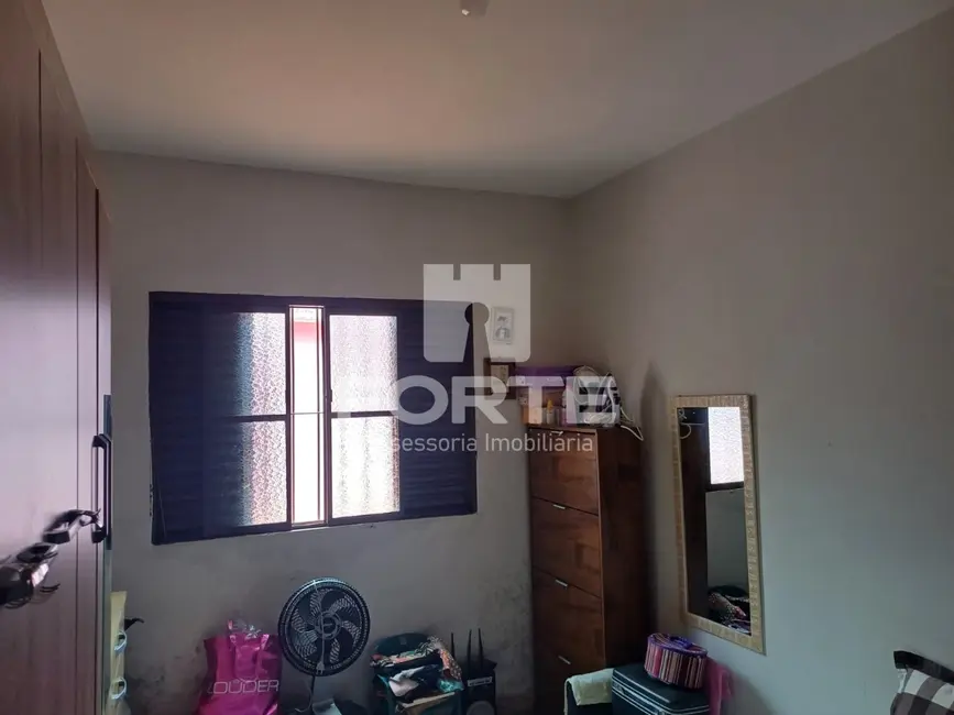 Casa com 2 quartos à venda, 150m2 em Vila Nova Cintra, Mogi Das Cruzes - SP - imagem 6 Foto 6 de Casa com 2 quartos à venda, 150m2 em Vila Nova Cintra, Mogi Das Cruzes - SP