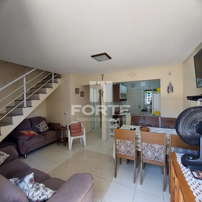 Foto 2 de Casa com 3 quartos à venda, 95m2 em Bertioga - SP