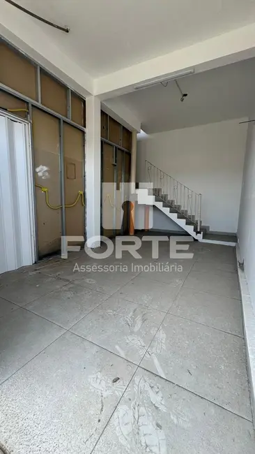 Foto 3 de Casa com 2 quartos à venda, 750m2 em Vila Lavínia, Mogi Das Cruzes - SP
