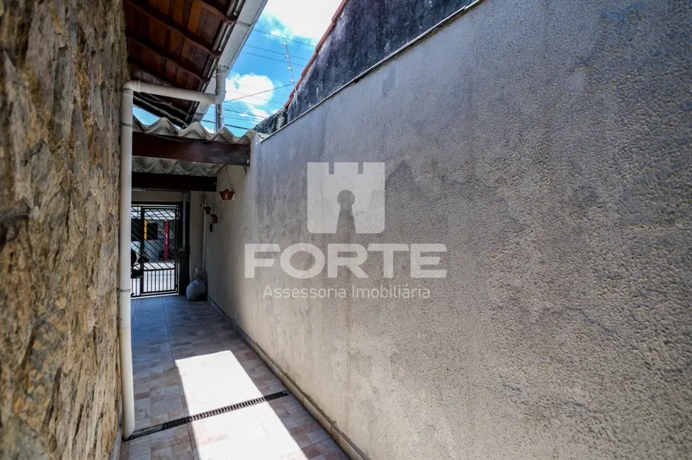 Foto 3 de Casa com 2 quartos à venda, 140m2 em Vila São Sebastião, Mogi Das Cruzes - SP