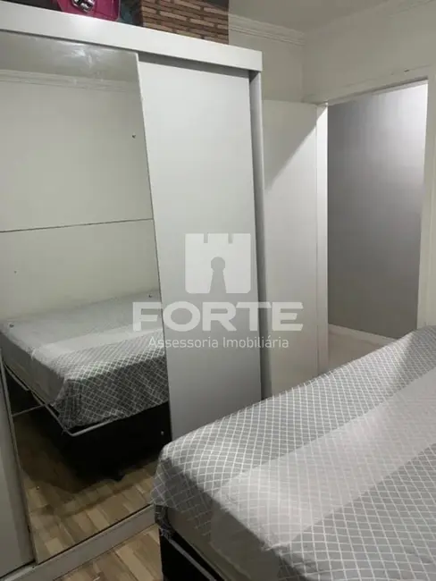 Foto 2 de Apartamento com 2 quartos à venda, 48m2 em Loteamento Mogilar, Mogi Das Cruzes - SP
