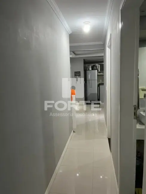 Foto 5 de Apartamento com 2 quartos à venda, 48m2 em Loteamento Mogilar, Mogi Das Cruzes - SP