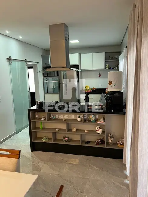 Foto 4 de Casa com 3 quartos à venda, 225m2 em Cézar de Souza, Mogi Das Cruzes - SP