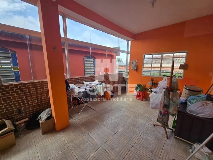 Casa com 1 quarto para alugar, 100m2 em Parque Ponte Grande, Mogi Das Cruzes - SP - imagem 7 Foto 7 de Casa com 1 quarto para alugar, 100m2 em Parque Ponte Grande, Mogi Das Cruzes - SP