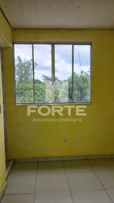 Casa com 1 quarto para alugar, 40m2 em Jardim Náutico, Mogi Das Cruzes - SP - imagem 6 Foto 6 de Casa com 1 quarto para alugar, 40m2 em Jardim Náutico, Mogi Das Cruzes - SP