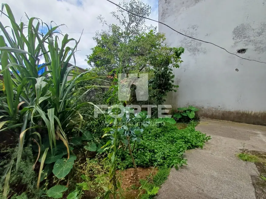 Casa com 3 quartos à venda, 360m2 em Vila Lavínia, Mogi Das Cruzes - SP - imagem 8 Foto 8 de Casa com 3 quartos à venda, 360m2 em Vila Lavínia, Mogi Das Cruzes - SP