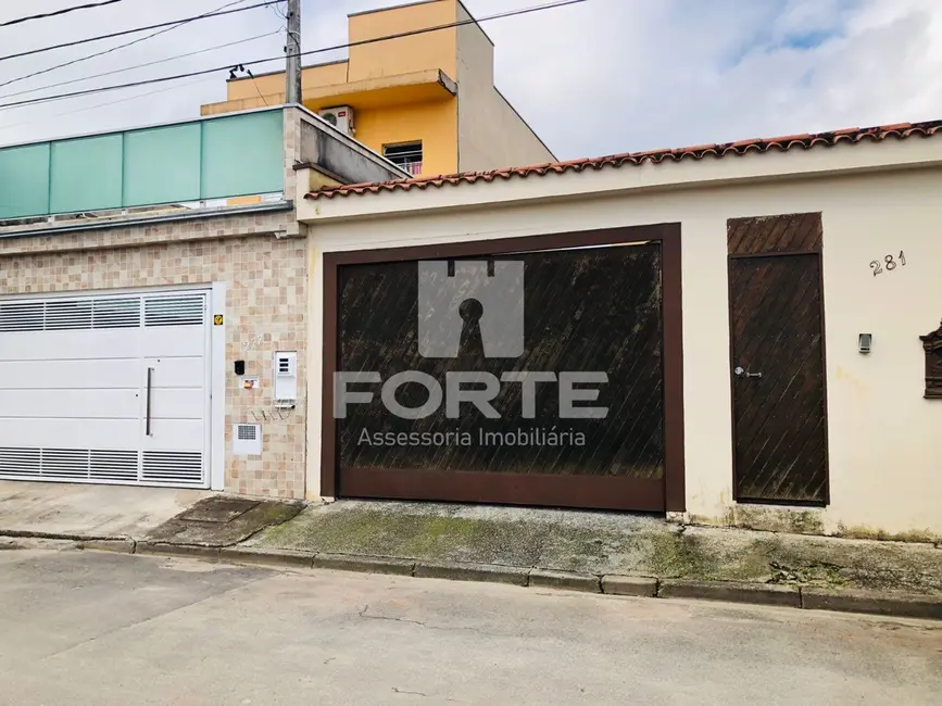 Casa com 3 quartos à venda, 250m2 em Jardim Náutico, Mogi Das Cruzes - SP - imagem 3 Foto 3 de Casa com 3 quartos à venda, 250m2 em Jardim Náutico, Mogi Das Cruzes - SP