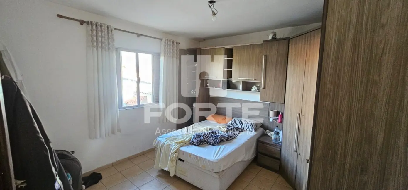 Foto 6 de Casa com 6 quartos à venda, 300m2 em Jardim Violeta, Poa - SP