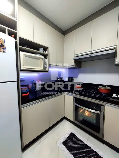 Foto 3 de Casa de Condomínio com 2 quartos à venda, 74m2 em Jundiapeba, Mogi Das Cruzes - SP