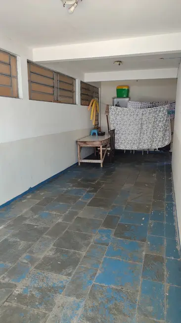 Foto 3 de Casa com 2 quartos à venda, 125m2 em Jardim Layr, Mogi Das Cruzes - SP