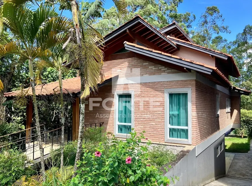 Foto 8 de Casa de Condomínio com 3 quartos à venda, 274m2 em Parque Residencial Itapeti, Mogi Das Cruzes - SP