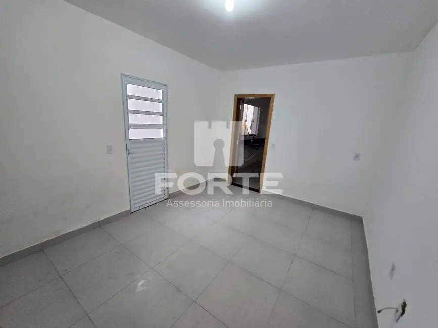 Foto 1 de Casa com 1 quarto para alugar, 40m2 em Jardim Esperança, Mogi Das Cruzes - SP