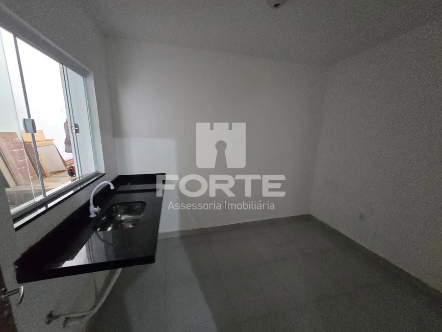 Foto 4 de Casa com 1 quarto para alugar, 40m2 em Jardim Esperança, Mogi Das Cruzes - SP