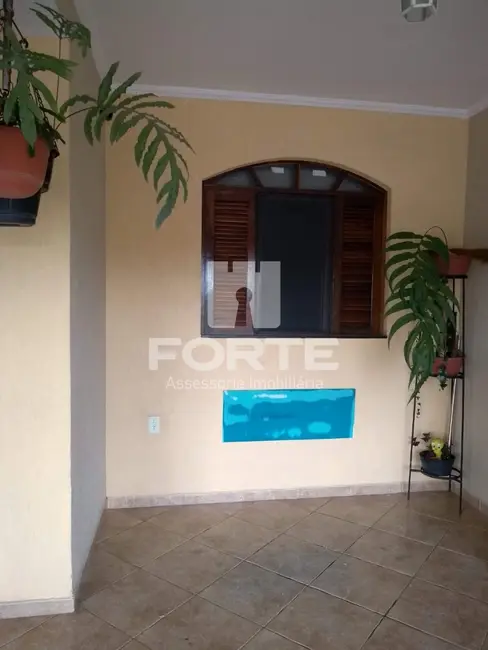 Foto 2 de Casa com 3 quartos à venda, 270m2 em Conjunto Residencial do Bosque, Mogi Das Cruzes - SP
