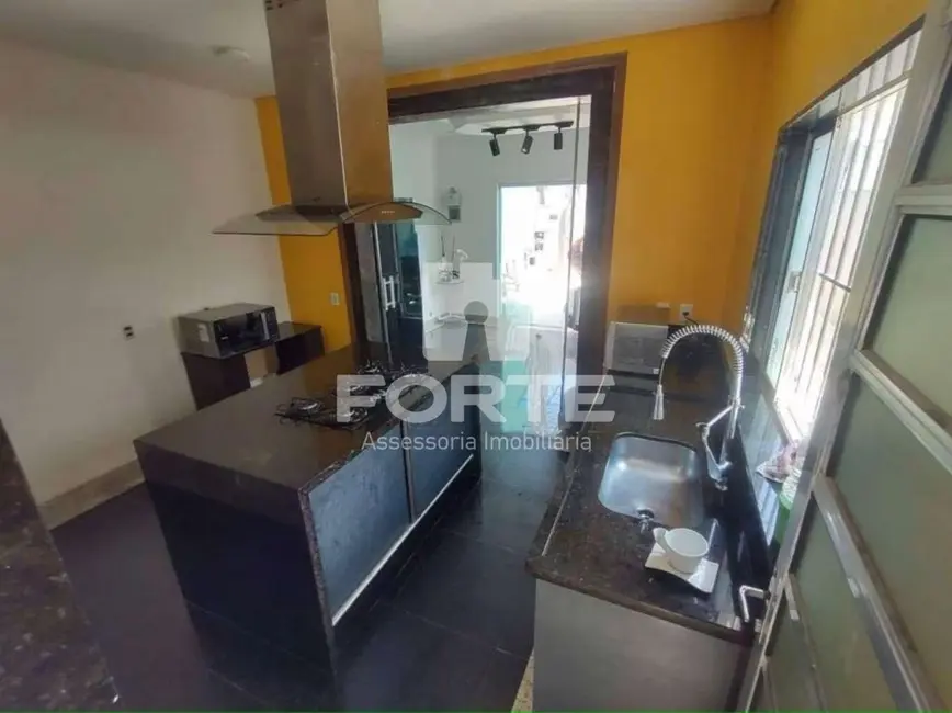 Foto 1 de Casa com 3 quartos à venda, 175m2 em Vila Brasileira, Mogi Das Cruzes - SP