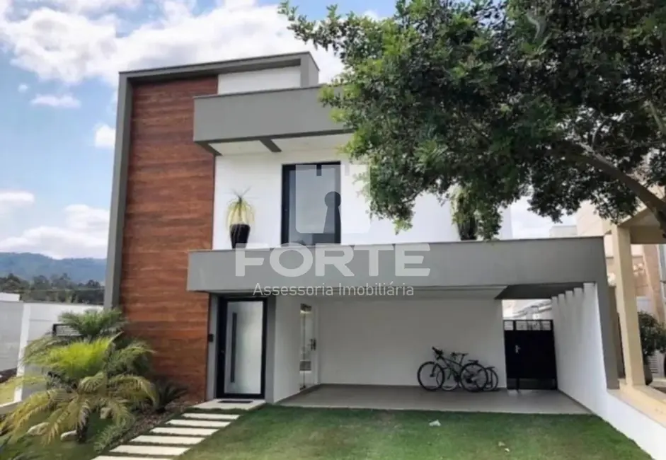 Casa com 3 quartos para alugar, 260m2 em Botujuru, Mogi Das Cruzes - SP - imagem 1 Foto 1 de Casa com 3 quartos para alugar, 260m2 em Botujuru, Mogi Das Cruzes - SP