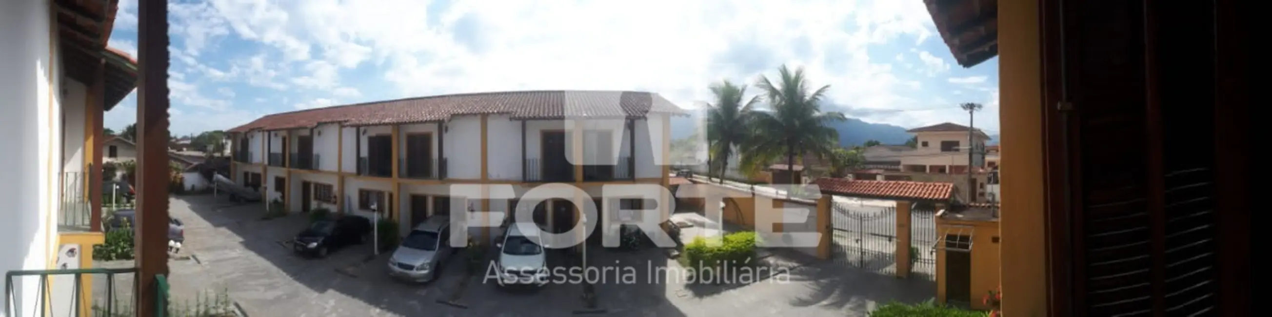 Foto 1 de Casa de Condomínio com 2 quartos à venda, 77m2 em Bertioga - SP