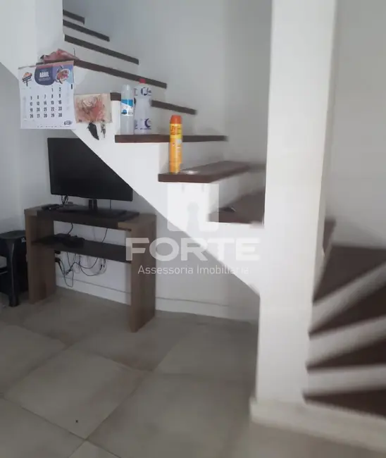 Foto 8 de Casa de Condomínio com 2 quartos à venda, 77m2 em Bertioga - SP