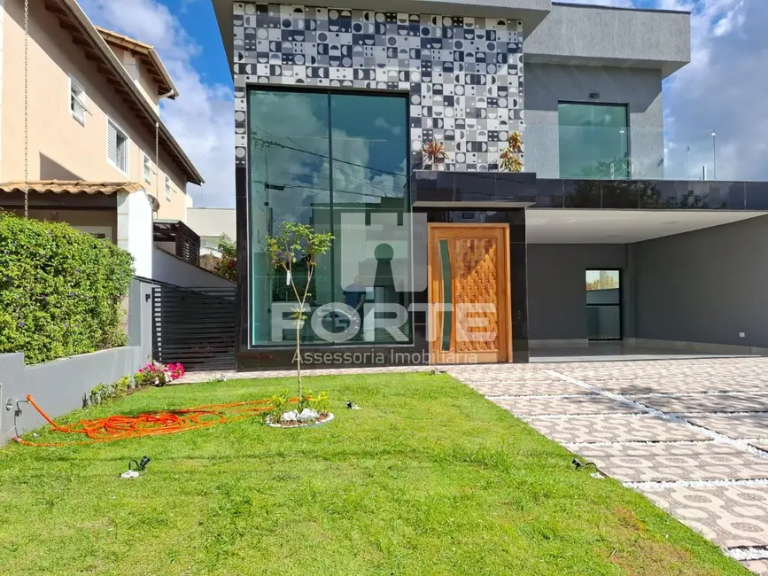 Foto 2 de Casa de Condomínio com 3 quartos à venda, 300m2 em Botujuru, Mogi Das Cruzes - SP