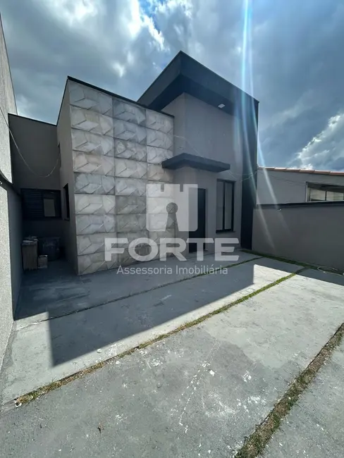 Foto 1 de Casa com 3 quartos à venda, 150m2 em Vila Lavínia, Mogi Das Cruzes - SP