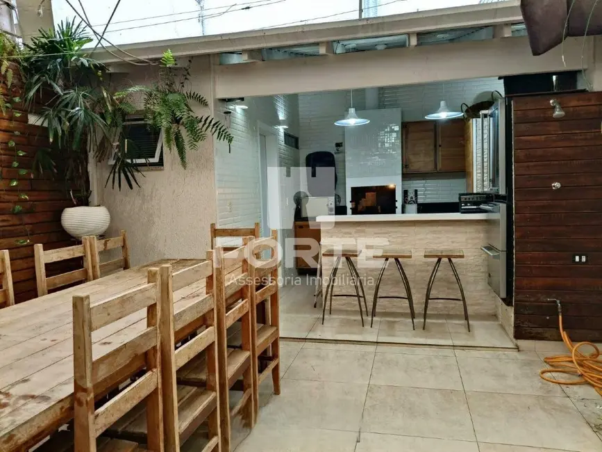 Foto 2 de Casa com 3 quartos à venda, 231m2 em Vila Oliveira, Mogi Das Cruzes - SP