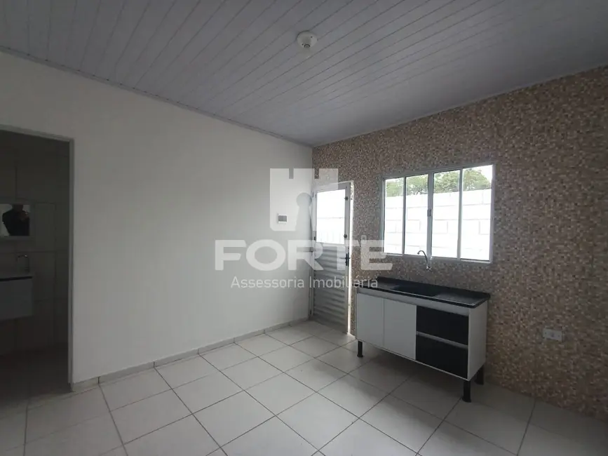 Foto 1 de Casa com 1 quarto para alugar, 40m2 em Vila Paulista, Mogi Das Cruzes - SP