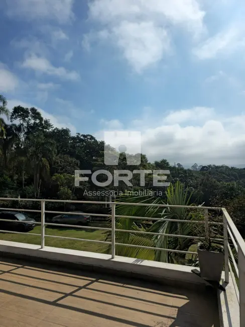 Foto 3 de Chácara com 7 quartos à venda, 7000m2 em Canjicas, Aruja - SP