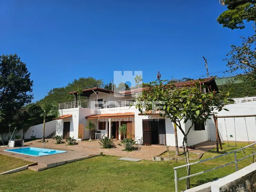 Foto 2 de Chácara com 7 quartos à venda, 7000m2 em Canjicas, Aruja - SP