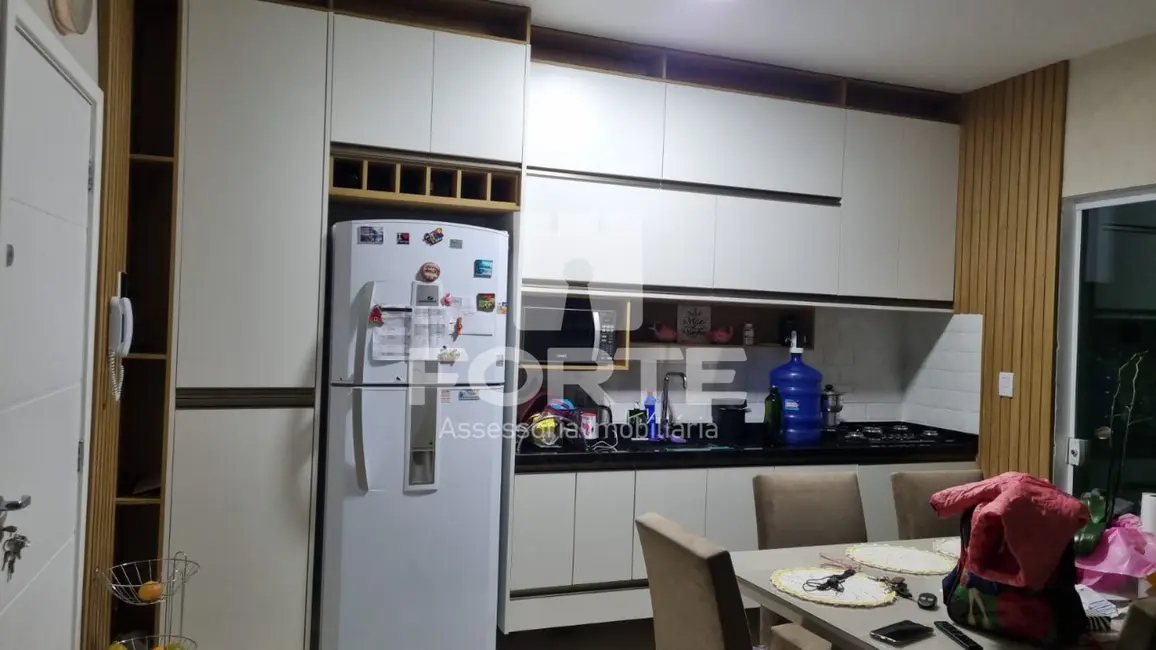 Foto 9 de Casa com 2 quartos à venda, 85m2 em Jardim Esperança, Mogi Das Cruzes - SP