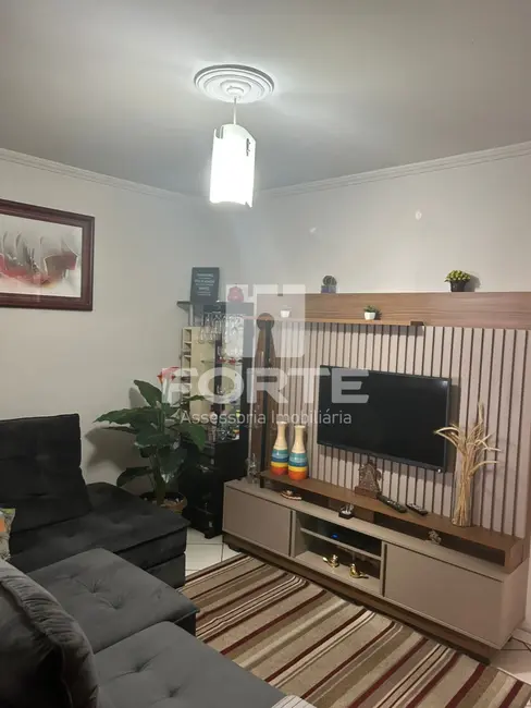 Foto 1 de Casa com 2 quartos à venda, 114m2 em Mogi Moderno, Mogi Das Cruzes - SP