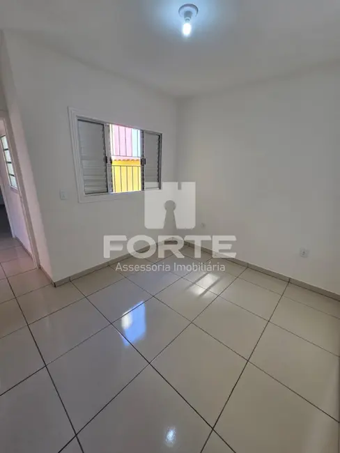 Foto 7 de Casa com 2 quartos para alugar, 78m2 em Jardim Planalto, Mogi Das Cruzes - SP
