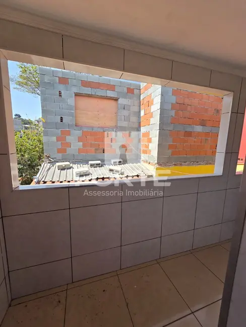 Foto 3 de Casa com 2 quartos para alugar, 78m2 em Jardim Planalto, Mogi Das Cruzes - SP