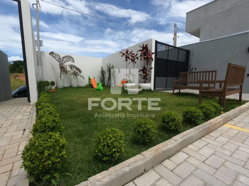 Foto 2 de Casa de Condomínio com 2 quartos à venda e para alugar, 65m2 em Vila São Paulo, Mogi Das Cruzes - SP