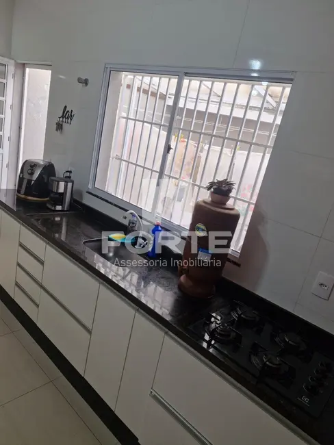Foto 8 de Casa com 2 quartos à venda, 96m2 em Jardim Santos Dumont I, Mogi Das Cruzes - SP