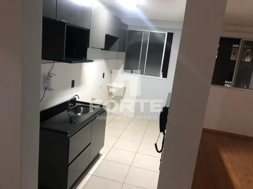 Foto 1 de Apartamento com 2 quartos para alugar, 48m2 em Loteamento Mogilar, Mogi Das Cruzes - SP