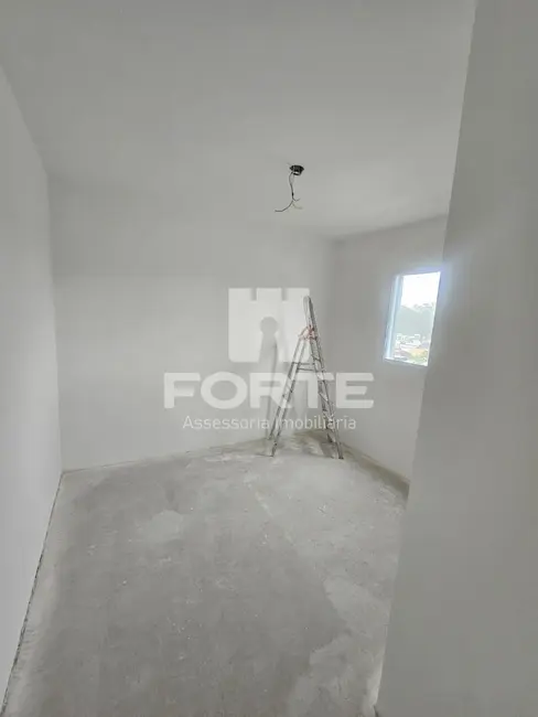 Foto 2 de Apartamento com 2 quartos para alugar, 43m2 em Botujuru, Mogi Das Cruzes - SP