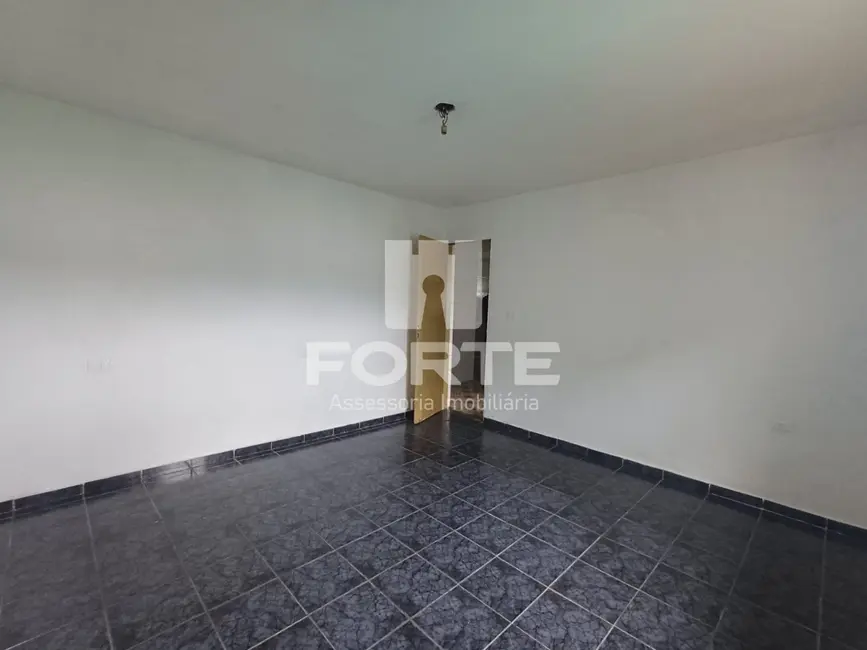 Foto 9 de Casa com 2 quartos para alugar, 120m2 em Vila Cecília, Mogi Das Cruzes - SP