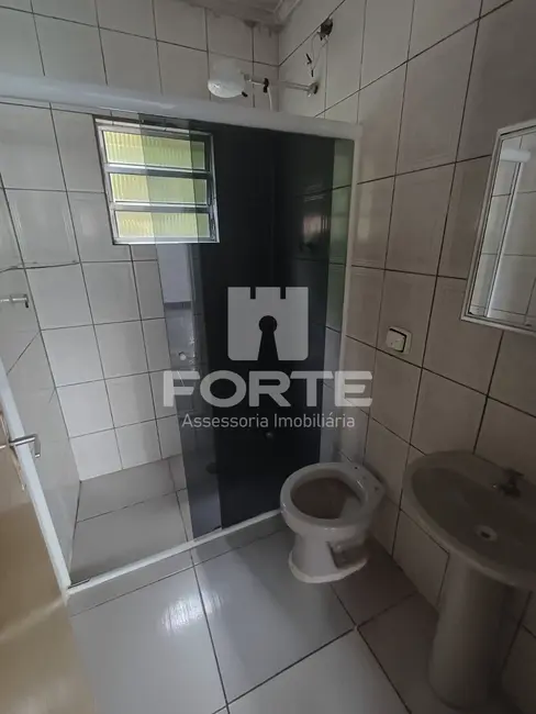 Foto 8 de Casa com 2 quartos para alugar, 120m2 em Vila Cecília, Mogi Das Cruzes - SP