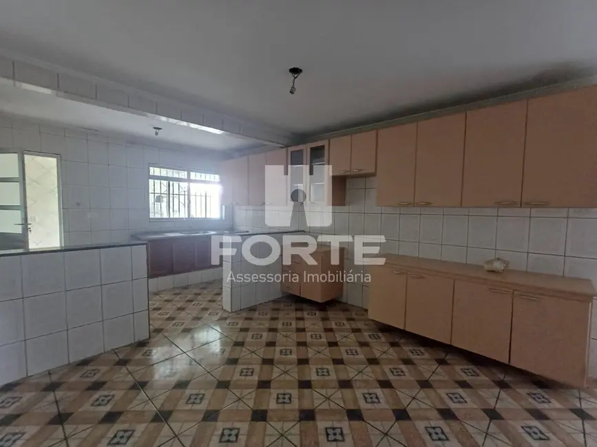 Foto 1 de Casa com 2 quartos para alugar, 120m2 em Vila Cecília, Mogi Das Cruzes - SP