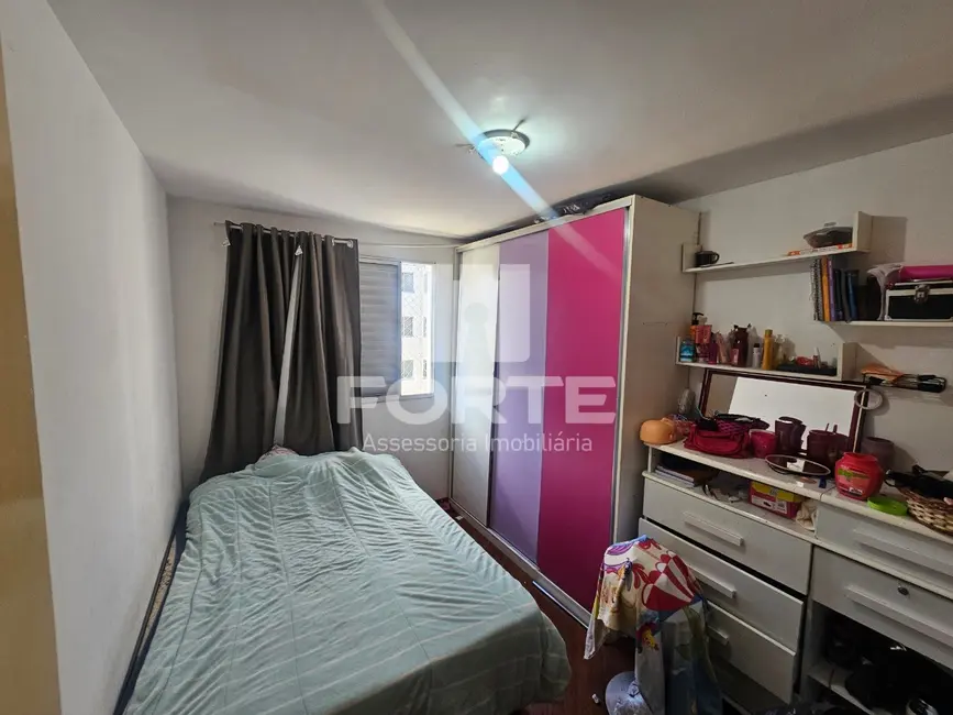 Foto 2 de Apartamento com 2 quartos para alugar, 48m2 em Conjunto Residencial do Bosque, Mogi Das Cruzes - SP