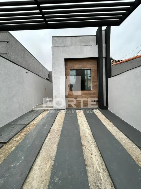 Foto 2 de Casa com 3 quartos à venda, 150m2 em Vila São Paulo, Mogi Das Cruzes - SP