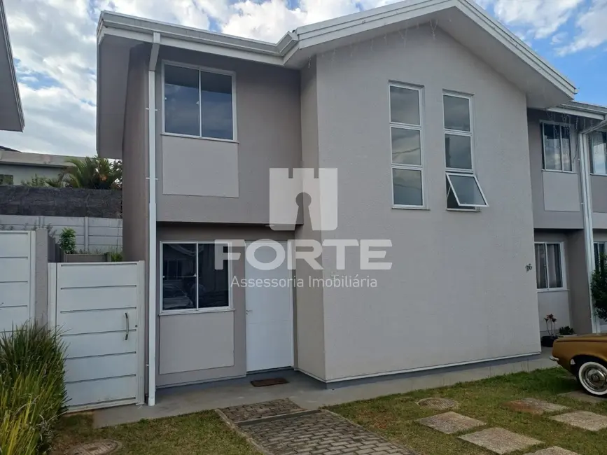 Foto 1 de Casa de Condomínio com 2 quartos à venda e para alugar, 67m2 em Vila Caputera, Mogi Das Cruzes - SP