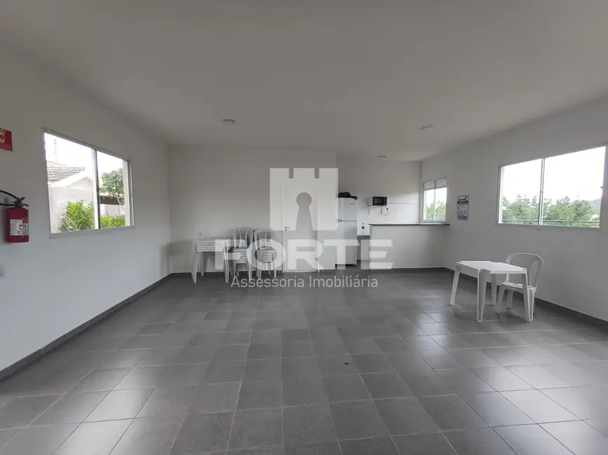 Foto 6 de Casa de Condomínio com 2 quartos à venda e para alugar, 67m2 em Vila Caputera, Mogi Das Cruzes - SP