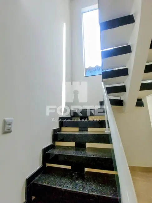 Foto 4 de Casa com 3 quartos à venda, 150m2 em Vila Bela Flor, Mogi Das Cruzes - SP
