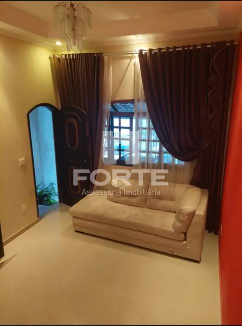 Foto 2 de Casa de Condomínio com 4 quartos à venda, 175m2 em Jardim Rubi, Mogi Das Cruzes - SP