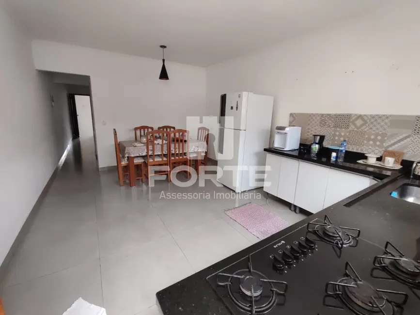 Foto 3 de Casa com 3 quartos à venda, 180m2 em Jardim Rubi, Mogi Das Cruzes - SP