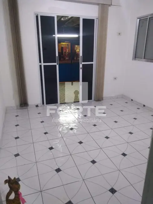 Foto 1 de Casa com 3 quartos à venda, 137m2 em Jardim Layr, Mogi Das Cruzes - SP