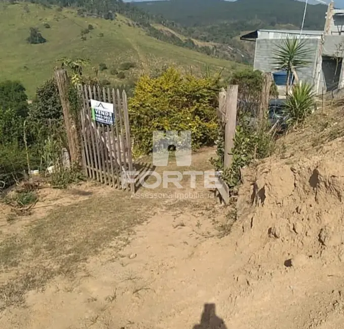 Foto 4 de Terreno / Lote à venda, 1382m2 em Santa Branca - SP